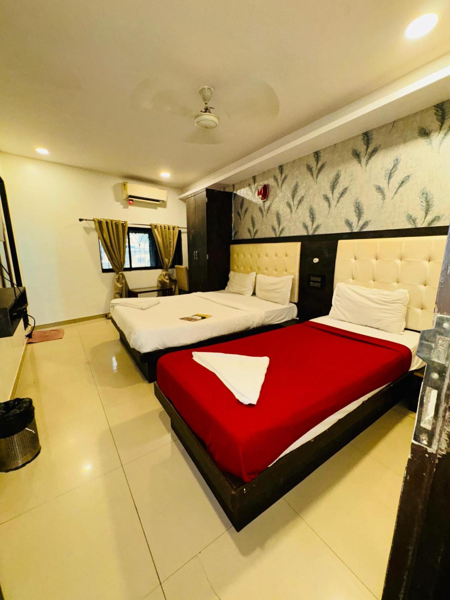 Hotel Atlas Grand Andheri East Mumbai Exterior photo
