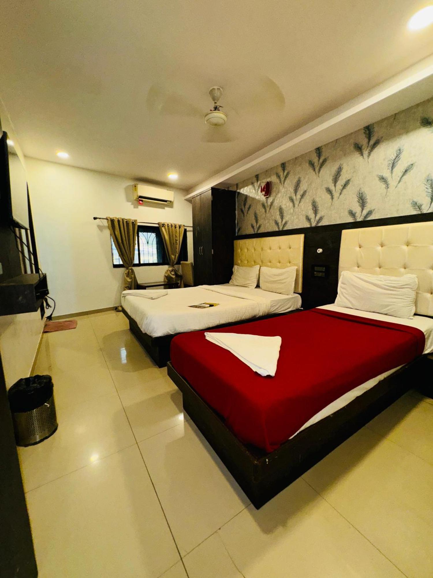 Hotel Atlas Grand Andheri East Mumbai Exterior photo