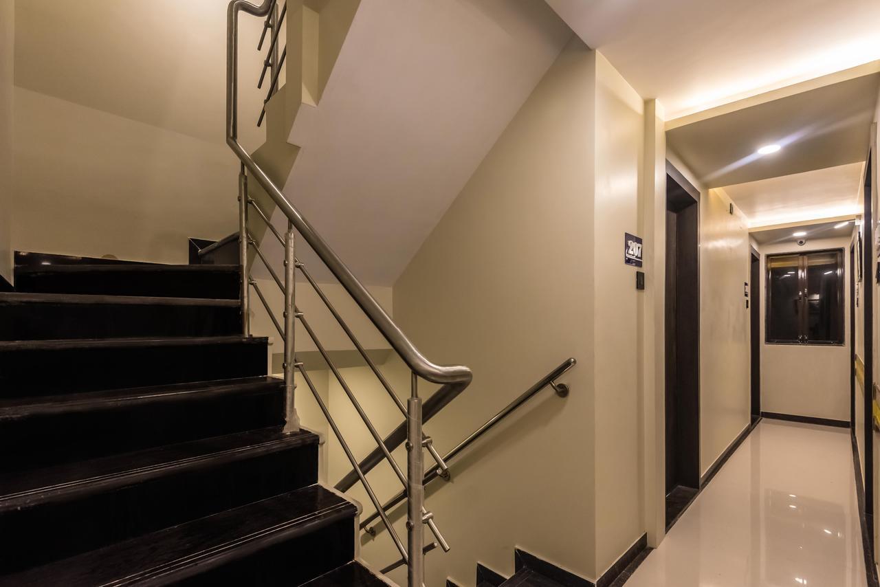 Hotel Atlas Grand Andheri East Mumbai Exterior photo